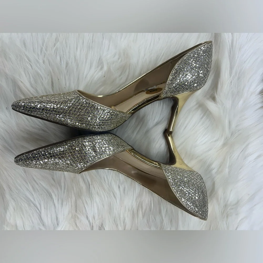 Marc Fisher Gold high heeled shoes size 8 woman’s - Picture 5 of 10